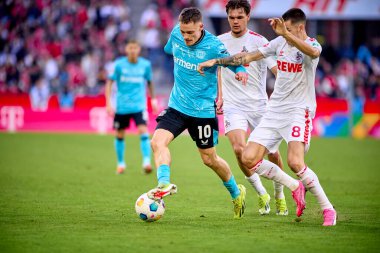 COLOGNE, ALMANY - 3 Mart 2024: Florian Wirtz Bundesliga 1 'in futbol maçı sırasında. FC Koeln, Bayer 04 Leverkusen 'e karşı Rhein Enerji Stadyumu' nda