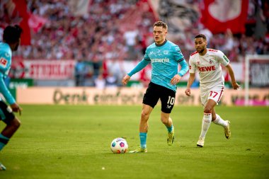 COLOGNE, ALMANY - 3 Mart 2024: Florian Wirtz Bundesliga 1 'in futbol maçı sırasında. FC Koeln, Bayer 04 Leverkusen 'e karşı Rhein Enerji Stadyumu' nda