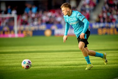 COLOGNE, ALMANY - 3 Mart 2024: Florian Wirtz Bundesliga 1 'in futbol maçı sırasında. FC Koeln, Bayer 04 Leverkusen 'e karşı Rhein Enerji Stadyumu' nda