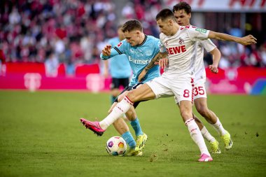 COLOGNE, ALMANY - 3 Mart 2024: Florian Wirtz Bundesliga 1 'in futbol maçı sırasında. FC Koeln, Bayer 04 Leverkusen 'e karşı Rhein Enerji Stadyumu' nda