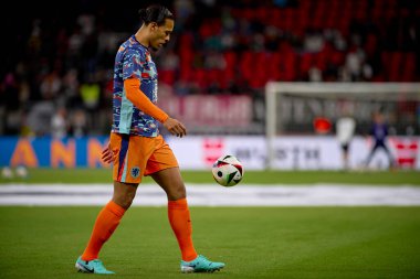 FRANKFURT, GERMANY - 26 Mart 2024: Virgil van Dijk, Almanya - Hollanda Deutsche Bank Park