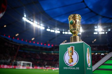 LEVERKUSEN, Almanya - 3 NİSAN, 2024: Almanya Kupası. Bayarena 'da DFB Pokal