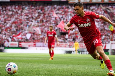 COLOGNE, ALMANY - 6 Nisan 2024: Max Finkgraefe, Bundesliga 1 'in futbol maçı. FC Koeln, VfL Bochum 1848 'e karşı Rhein Enerji Stadyumu' nda.