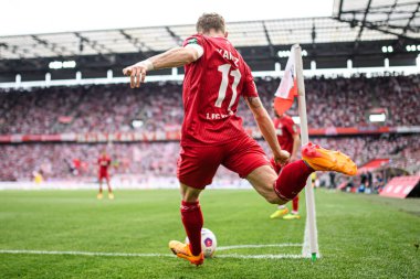 COLOGNE, ALMANY - 6 Nisan 2024: Florian Kainz, Bundesliga 1 'in futbol maçı. FC Koeln, VfL Bochum 1848 'e karşı Rhein Enerji Stadyumu' nda.