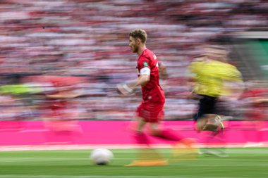 COLOGNE, ALMANY - 6 Nisan 2024: Florian Kainz, Bundesliga 1 'in futbol maçı. FC Koeln, VfL Bochum 1848 'e karşı Rhein Enerji Stadyumu' nda.