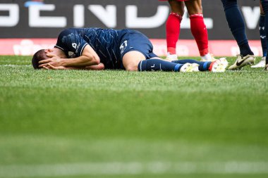 COLOGNE, ALMANY - 6 Nisan 2024: Keven Schlotterbeck, Bundesliga 1 'in futbol maçı. FC Koeln, VfL Bochum 1848 'e karşı Rhein Enerji Stadyumu' nda.