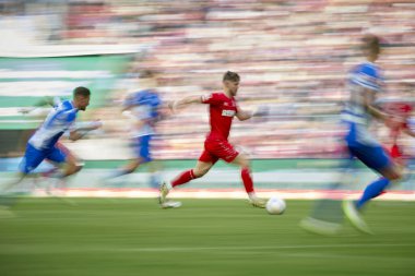 COLOGNE, GERMANY - 20 Nisan 2024: Rhein Energie Stadion 'da 1.FC Koeln-SV Darmstadt futbol karşılaşması