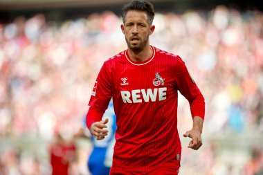 COLOGNE, GERMANY - 20 Nisan 2024: Mark Uth, Rhein Enerji Stadyumu 'nda 1.FC Koeln' e karşı SV Darmstadt maçı