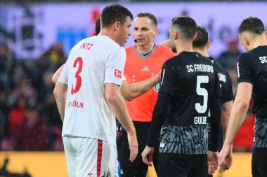 Kolej, Almanya - 4 Mayıs 2024: 1 numaralı Bundesliga maçı. FC Koeln, Rhein Enerji Stadyumu 'nda Freiburg' a karşı.