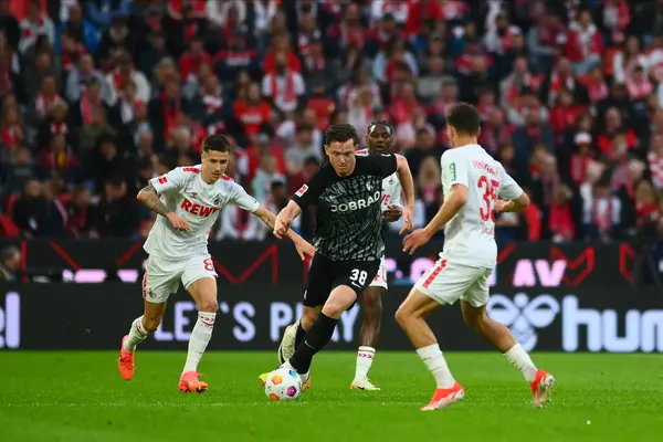 Kolej, Almanya - 4 Mayıs 2024: 1 numaralı Bundesliga maçı. FC Koeln, Rhein Enerji Stadyumu 'nda Freiburg' a karşı.