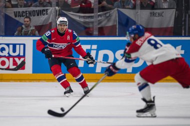 PRAG, CZECH REPUBLIC - 11 Mayıs 2024: IIHF 2024 Dünya Buz Hokeyi Şampiyonası Norveç 'e karşı O2 Arena' da