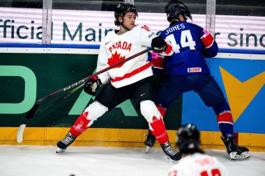 PRAG, CZECH REPUBLIC - 11 Mayıs 2024: IIHF 2024 Dünya Buz Hokeyi Şampiyonası Kanada ile O2 Arena 'daki Büyük Britanya maçı