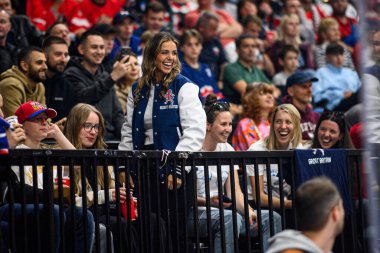 PRAG, CZECH REPUBLIC - 11 Mayıs 2024: IIHF 2024 Dünya Buz Hokeyi Şampiyonası Kanada ile O2 Arena 'daki Büyük Britanya maçı