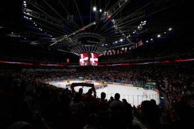 PRAG, CZECH REPUBLIC - 11 Mayıs 2024: IIHF 2024 Dünya Buz Hokeyi Şampiyonası Danimarka - Avusturya - O2 Arena