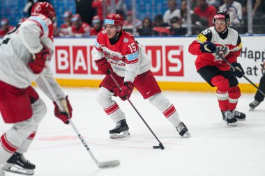 PRAG, CZECH REPUBLIC - 11 Mayıs 2024: IIHF 2024 Dünya Buz Hokeyi Şampiyonası Danimarka - Avusturya - O2 Arena