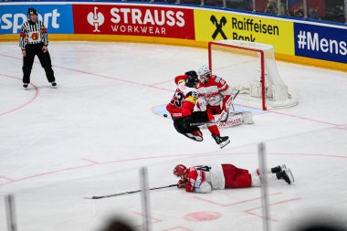 PRAG, CZECH REPUBLIC - 11 Mayıs 2024: IIHF 2024 Dünya Buz Hokeyi Şampiyonası Danimarka - Avusturya - O2 Arena