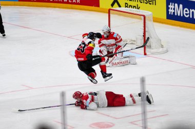 PRAG, CZECH REPUBLIC - 11 Mayıs 2024: IIHF 2024 Dünya Buz Hokeyi Şampiyonası Danimarka - Avusturya - O2 Arena
