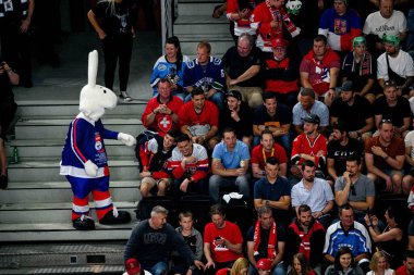 PRAG, CZECH REPUBLIC - 12 Mayıs 2024: IIHF 2024 Dünya Buz Hokeyi Şampiyonası Danimarka - Kanada - O2 Arena