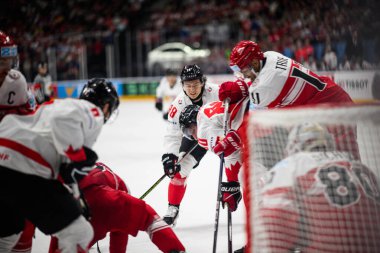 PRAG, CZECH REPUBLIC - 12 Mayıs 2024: IIHF 2024 Dünya Buz Hokeyi Şampiyonası Danimarka - Kanada - O2 Arena