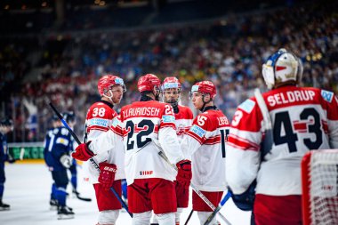 PRAG, CZECH Cumhuriyet - 20 Mayıs 2024: IIHF 2024 Buz Hokeyi Dünya Şampiyonası Finlandiya - O2 Arena 'da Danimarka