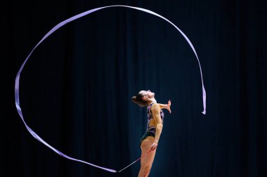 Frankfurt, Almanya - 06.06.24: Ölüm Finalleri 2024. SE Arena 'da ritmik jimnastik