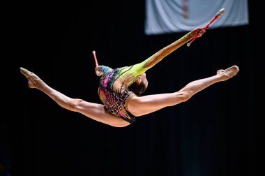 Frankfurt, Almanya - 06.06.24: Darja Varfolomeev, Ölüm Finalleri 2024. SE Arena 'da ritmik jimnastik