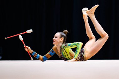Frankfurt, Almanya - 06.06.24: Darja Varfolomeev, Ölüm Finalleri 2024. SE Arena 'da ritmik jimnastik