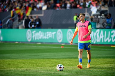 NUREMBERG, GERMANY - 3 Haziran 2024: Oleksandr Zinchenko Dostluk maçı Max Morlock Stadyumu 'nda Alman-Ukrayna maçı