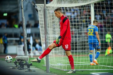 NUREMBERG, GERMANY - 3 Haziran 2024: Anatoliy Trubin, Ukrayna 'ya karşı Max Morlock Stadyumu' nda oynanan dost futbol maçı