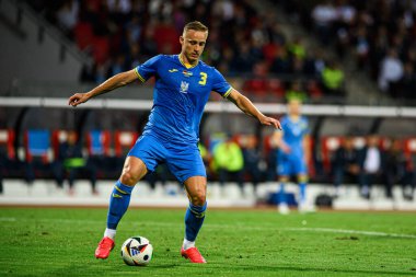 NUREMBERG, GERMANY - 3 Haziran 2024: Oleksandr Svatok, Ukrayna 'ya karşı Max Morlock Stadyumu' nda oynanan dost futbol maçı