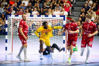 COLOGNE, GERMANY - 9 HAZİRAN 2024: Dika Mem Kamyon İzcisi 24 EHF FINAL4 Aalborg Handbold Barca 'ya karşı Lanxess Arena