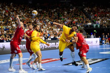COLOGNE, GERMANY - 9 HAZİRAN 2024: Kamyon İzcisi 24 EHF FINAL4 Aalborg Handbold Barca 'ya karşı Lanxess Arena