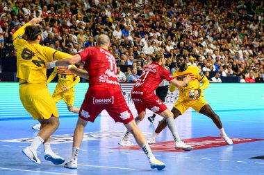 COLOGNE, GERMANY - 9 HAZİRAN 2024: Kamyon İzcisi 24 EHF FINAL4 Aalborg Handbold Barca 'ya karşı Lanxess Arena