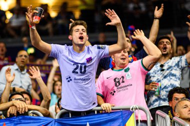 COLOGNE, GERMANY - 9 HAZİRAN 2024: Kamyon İzcisi 24 EHF FINAL4 Aalborg Handbold Barca 'ya karşı Lanxess Arena