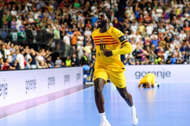 COLOGNE, GERMANY - 9 HAZİRAN 2024: Dika Mem Kamyon İzcisi 24 EHF FINAL4 Aalborg Handbold Barca 'ya karşı Lanxess Arena