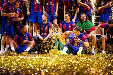 COLOGNE, GERMANY - 9 HAZİRAN 2024: Kamyon İzcisi 24 EHF FINAL4 Aalborg Handbold Barca 'ya karşı Lanxess Arena