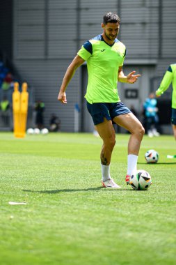 WIEDENSBADEN, GERMANY - 13 Haziran 2024: Roman Yaremchuk, Ukrayna milli futbol takımının Brita 'daki açık uygulaması