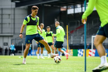 WIEDENSBADEN, GERMANY - 13 Haziran 2024: Heorhiy Sudakov, Ukrayna milli futbol takımının Brita 'daki açık uygulaması