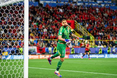 DORTMUND, GERMANY - 16 Haziran 2024: Gianluigi Donnarumma, EURO 2024 İtalya-Arnavutluk futbol maçı Signal Iduna Park 'ta Arnavutluk' a karşı