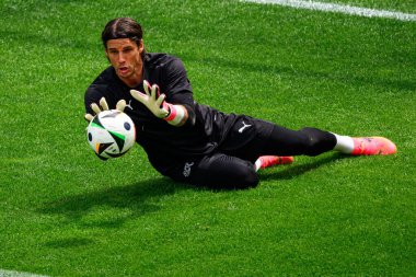 COLOGNE, GERMANY - 15 Haziran 2024: Yann Sommer, Rhein Energie Stadion 'da oynanan EURO 2024 futbol maçı