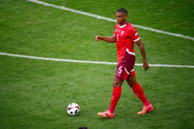 COLOGNE, GERMANY - 15 Haziran 2024: Manuel Akanji, EURO 2024 Macaristan - İsviçre maçı Rhein Enerji Stadyumu 'nda