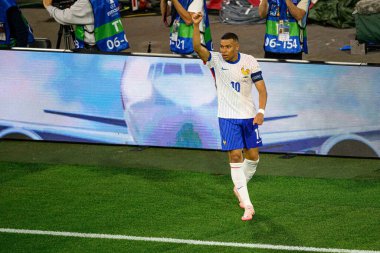 DUESSELDORF, GERMANY - 1 HAZİRAN 2023: Kylian Mbappe, EURO 2024 Avusturya - Fransa maçı Mercur Spiel Arena