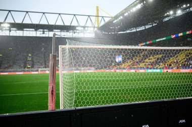 DORTMUND, GERMANY - 18 Haziran 2024: EURO 2024 Türkiye - Gürcistan Signal Iduna Par maçından önce yağmur
