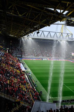 DORTMUND, GERMANY - 18 Haziran 2024: EURO 2024 Türkiye - Gürcistan Signal Iduna Par maçından önce yağmur