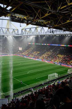 DORTMUND, GERMANY - 18 Haziran 2024: EURO 2024 Türkiye - Gürcistan Signal Iduna Par maçından önce yağmur