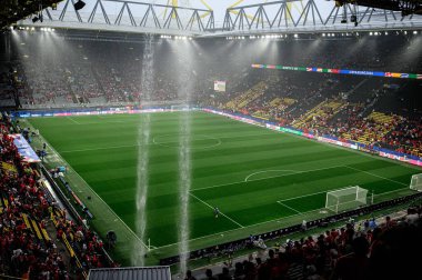 DORTMUND, GERMANY - 18 Haziran 2024: EURO 2024 Türkiye - Gürcistan Signal Iduna Par maçından önce yağmur