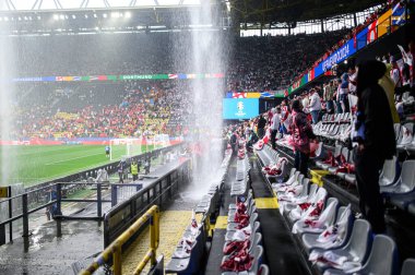 DORTMUND, GERMANY - 18 Haziran 2024: EURO 2024 Türkiye - Gürcistan Signal Iduna Par maçından önce yağmur