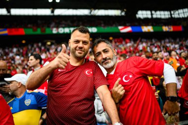 DORTMUND, GERMANY - 18 Haziran 2024: EURO 2024 Türkiye - Gürcistan Signal Iduna Par maçından önceki taraftarlar