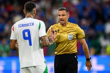 GELSENKIRCHEN, GERMANY - 20 Haziran 2024: EURO 2024 İspanya-İtalya futbol maçı Veltins Arena 'da