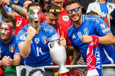 GELSENKIRCHEN, GERMANY - 20 Haziran 2024: EURO 2024 İspanya-İtalya futbol maçı Veltins Arena 'da